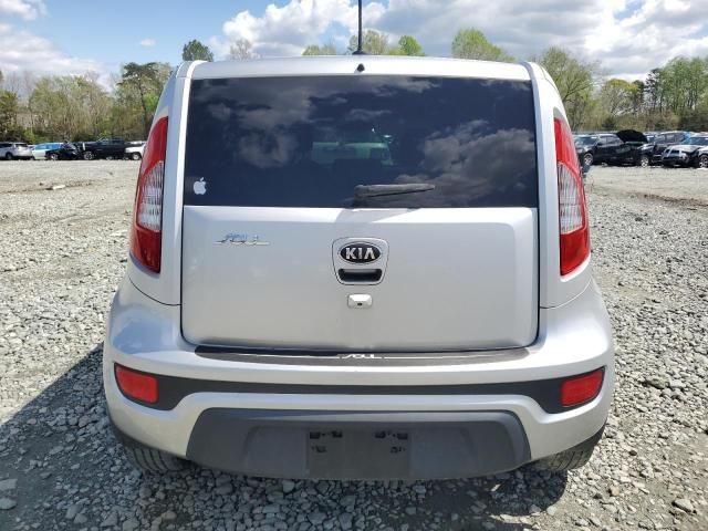 2013 KIA Soul +