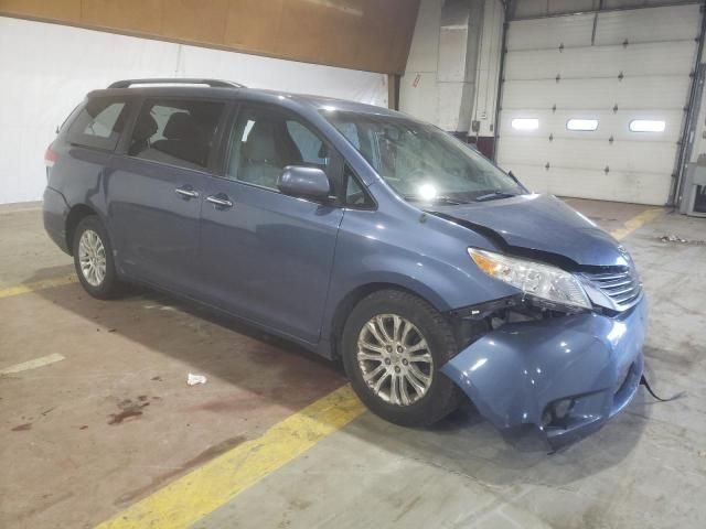 2014 Toyota Sienna XLE