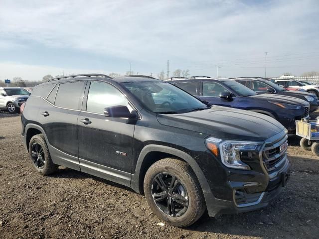 2024 GMC Terrain AT4