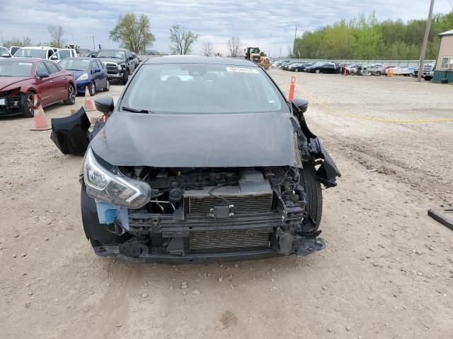 2021 Nissan Versa SV