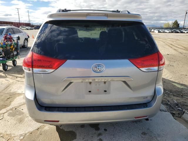 2014 Toyota Sienna LE