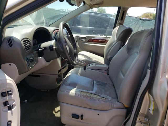 2005 Chrysler Town & Country Limited