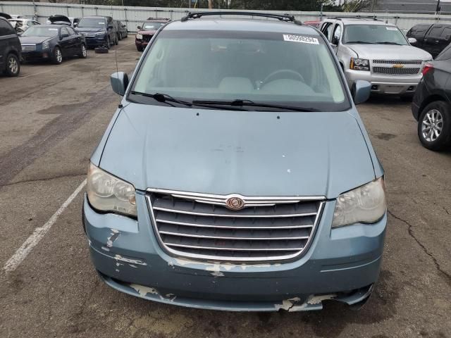 2008 Chrysler Town & Country Touring