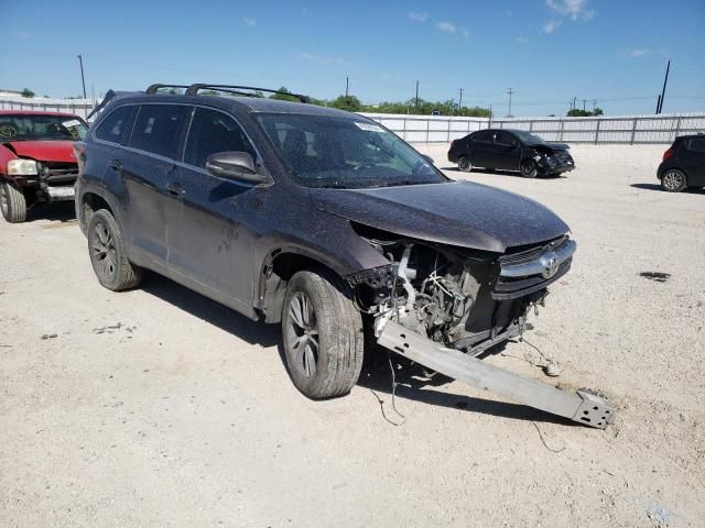 2015 Toyota Highlander LE