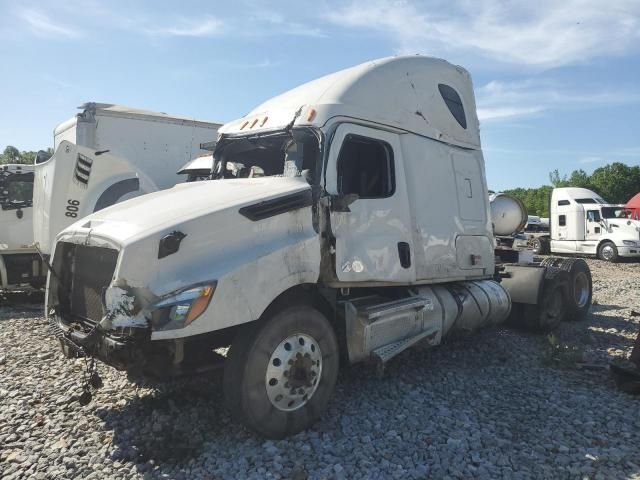 2019 Freightliner Cascadia 126