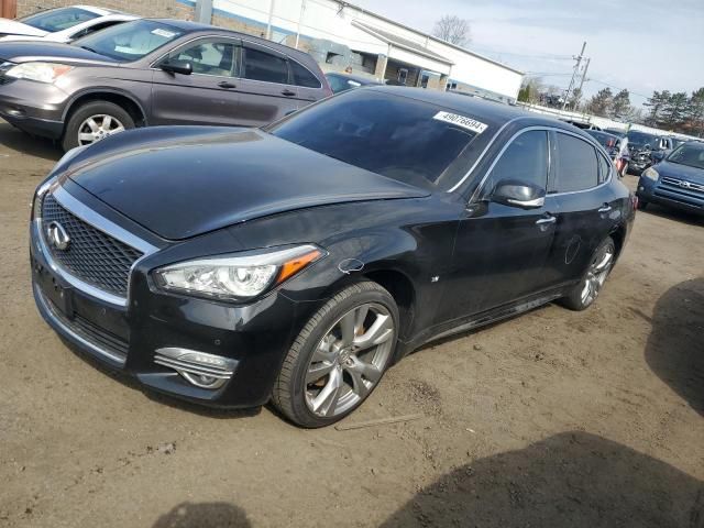 2016 Infiniti Q70 3.7