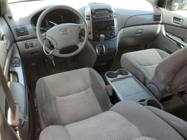 2010 Toyota Sienna CE