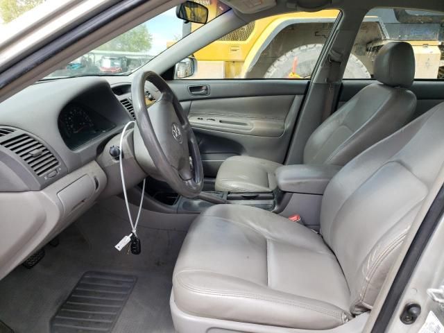 2004 Toyota Camry LE