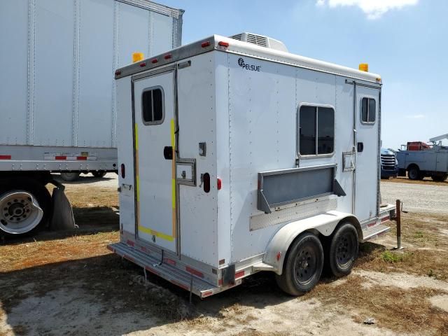 1999 Featherlite Mfg Inc Trailer