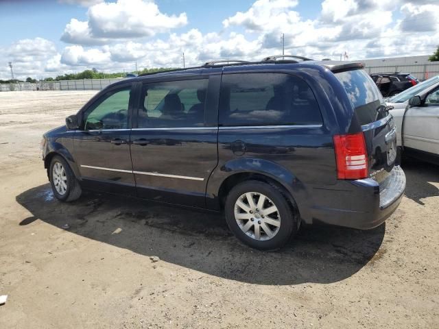 2010 Chrysler Town & Country Touring