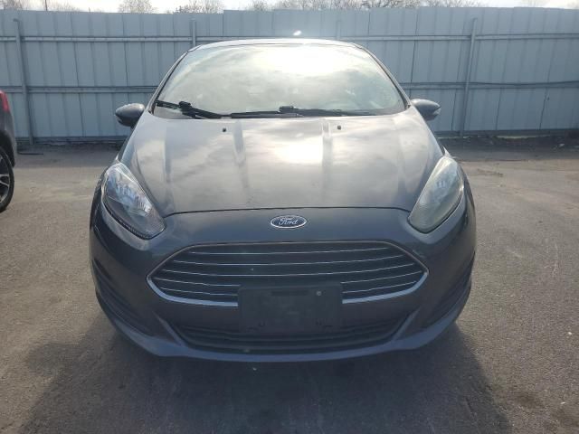 2015 Ford Fiesta SE