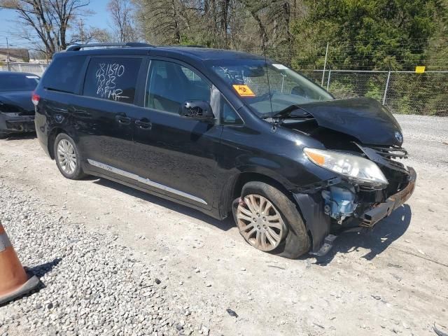 2011 Toyota Sienna XLE