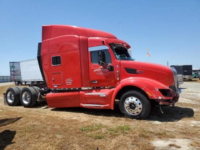 2015 Peterbilt 579