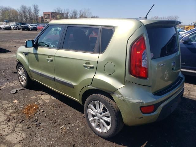 2013 KIA Soul +