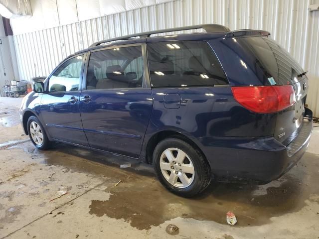 2006 Toyota Sienna XLE