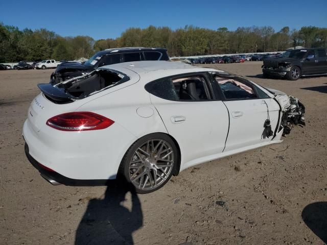 2014 Porsche Panamera 2