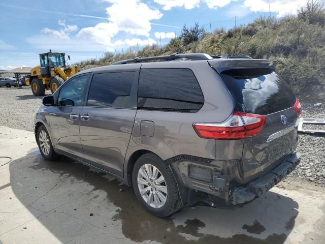 2016 Toyota Sienna XLE