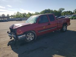 Camiones salvage a la venta en subasta: 2005 Chevrolet Silverado C1500