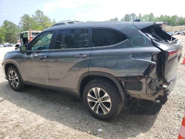 2023 Toyota Highlander Hybrid XLE