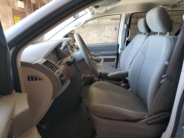 2008 Chrysler Town & Country LX