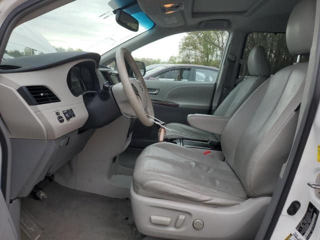 2011 Toyota Sienna XLE