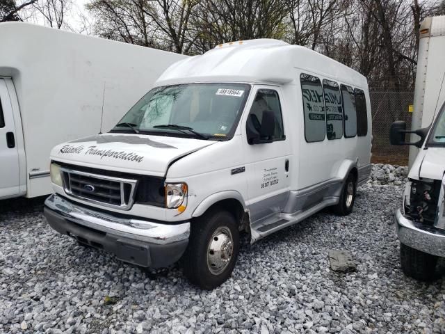 2006 Ford Econoline E350 Super Duty Cutaway Van