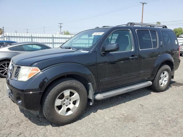 2006 Nissan Pathfinder LE