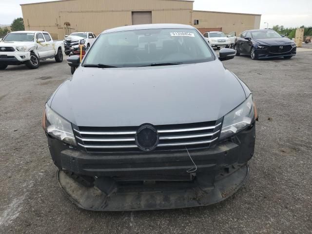 2014 Volkswagen Passat S