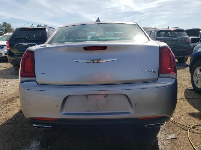 2016 Chrysler 300 S