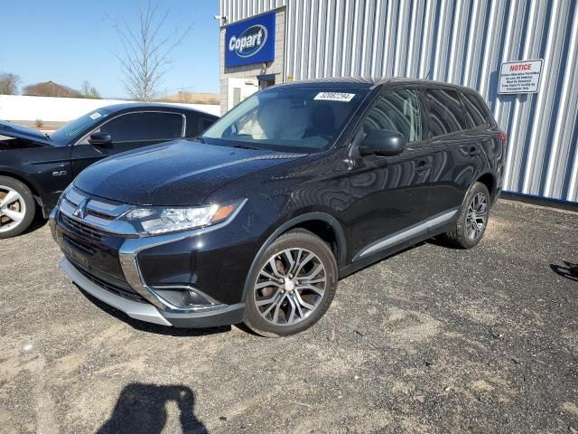 2016 Mitsubishi Outlander SE