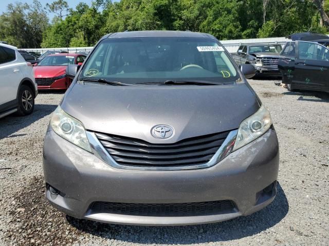 2011 Toyota Sienna LE