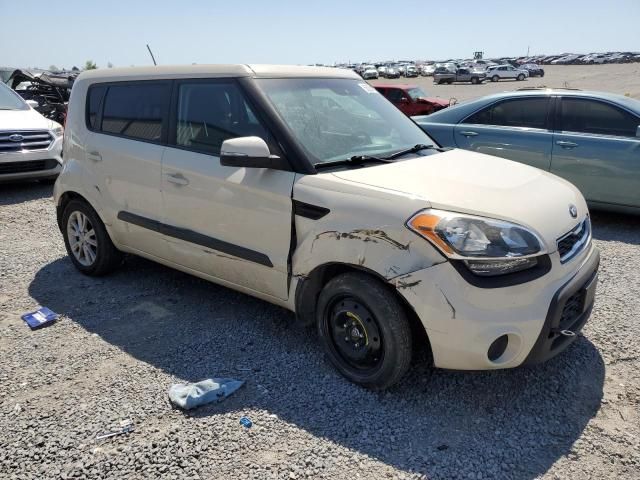 2013 KIA Soul +