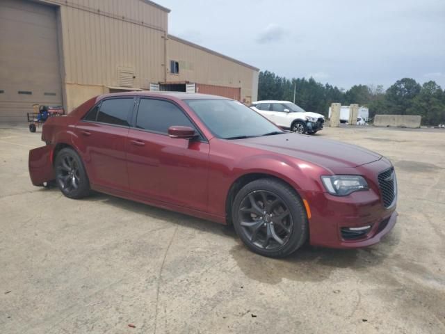 2022 Chrysler 300 Touring L