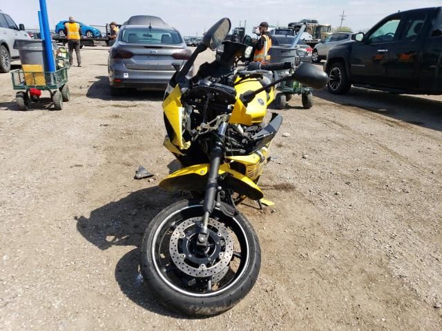 2009 Yamaha FZ6 R