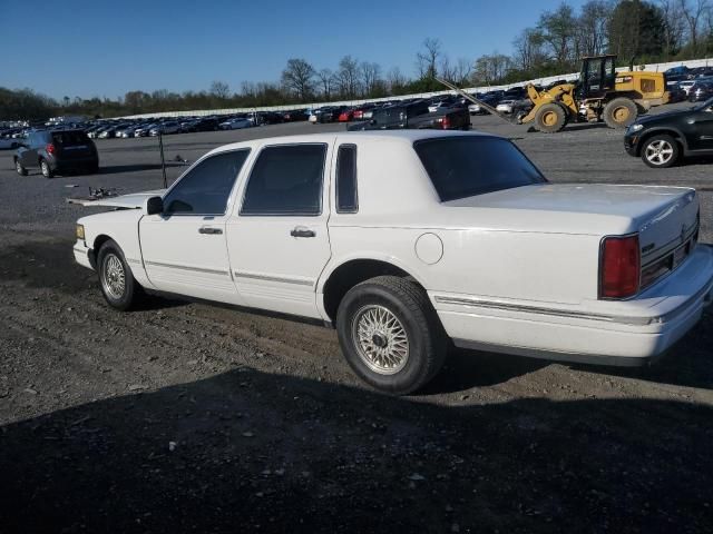 1995 Lincoln Town Car Signature