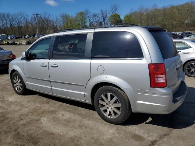 2010 Chrysler Town & Country Touring