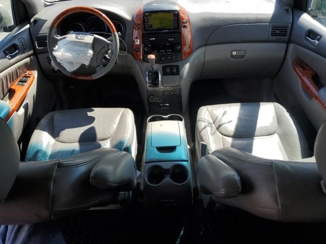 2010 Toyota Sienna XLE