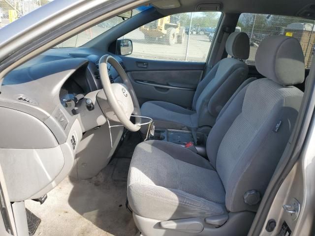 2006 Toyota Sienna CE