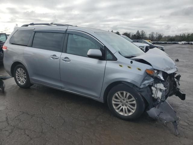 2013 Toyota Sienna XLE