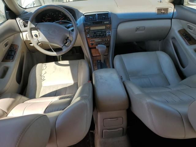 2000 Lexus ES 300