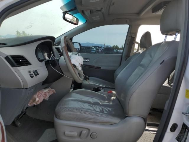 2011 Toyota Sienna XLE