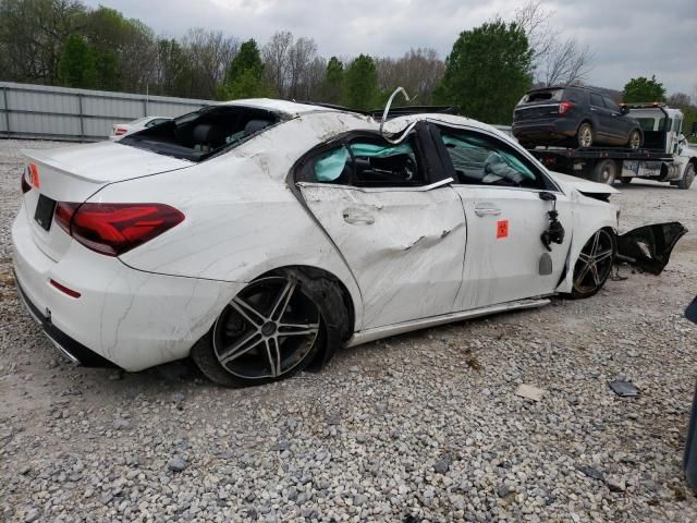 2019 Mercedes-Benz A 220