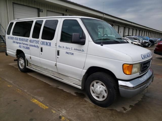 2004 Ford Econoline E350 Super Duty Wagon