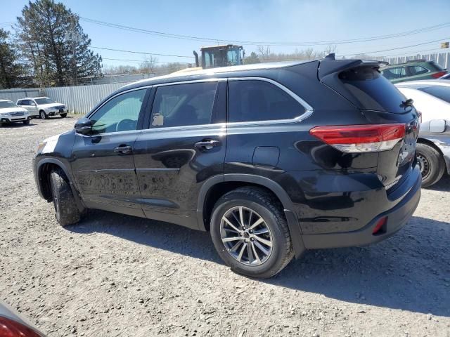 2019 Toyota Highlander SE