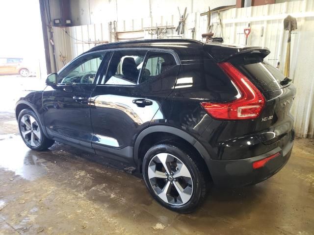 2024 Volvo XC40 Core