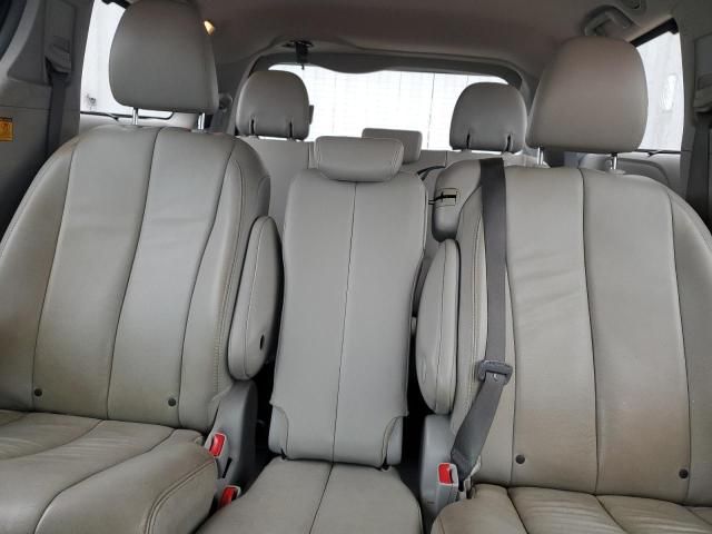 2013 Toyota Sienna XLE