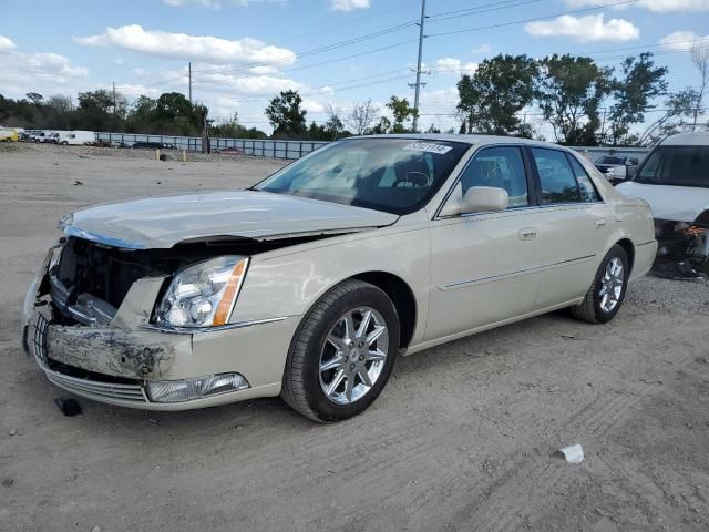 2010 Cadillac DTS Luxury Collection