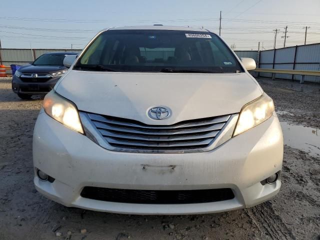 2012 Toyota Sienna XLE