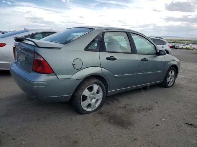 2005 Ford Focus ZX4