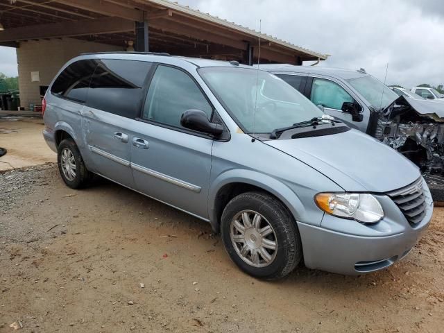 2005 Chrysler Town & Country Touring